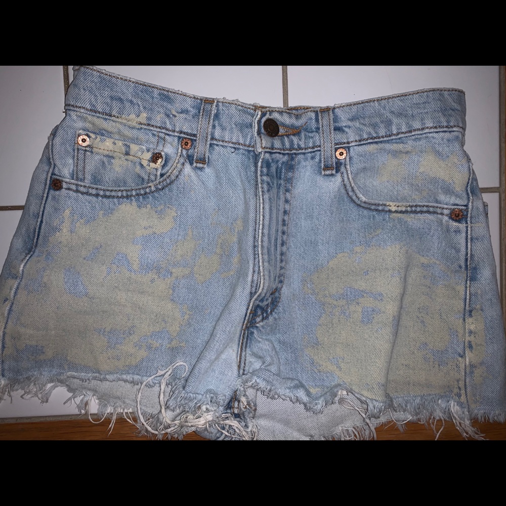 Vintage Levi’s Cut Off Denim Shorts